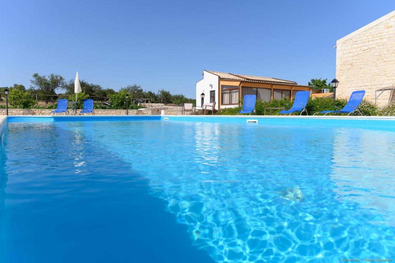 Agriturismo Tenuta Sparaceto Modica Exterior photo